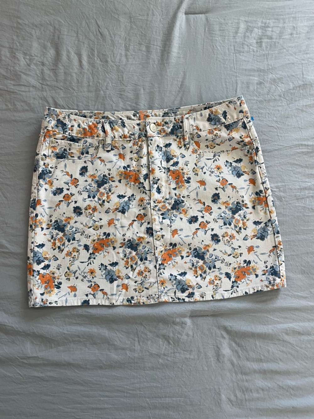 GAP White Denim Mini Skirt with Orange and Blue Floral Print Size 12